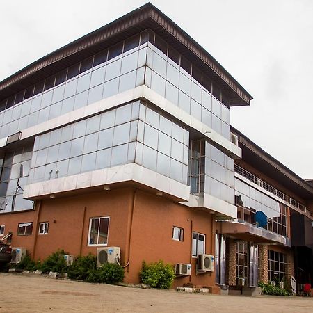 Glasshouse Hotel And Suites Egba Экстерьер фото