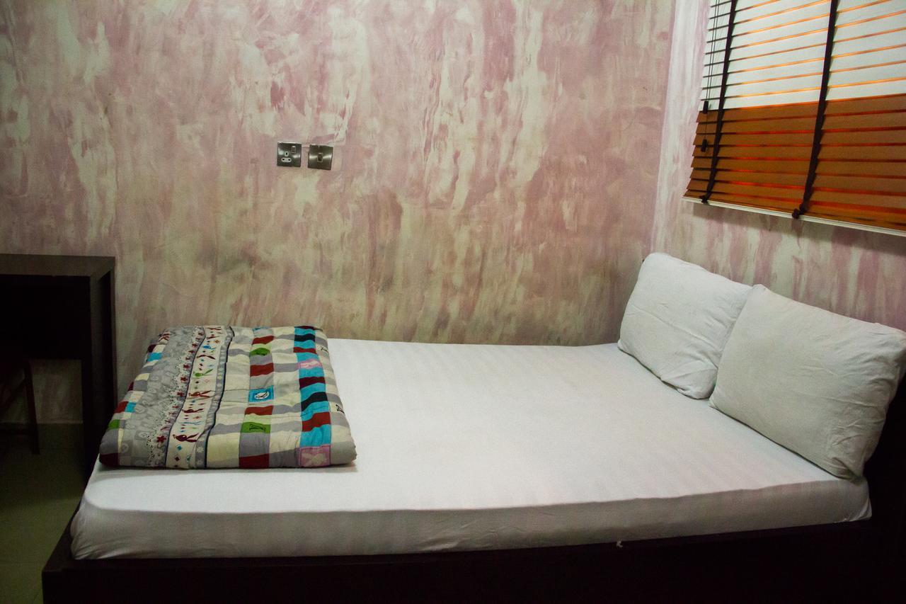 Glasshouse Hotel And Suites Egba Экстерьер фото